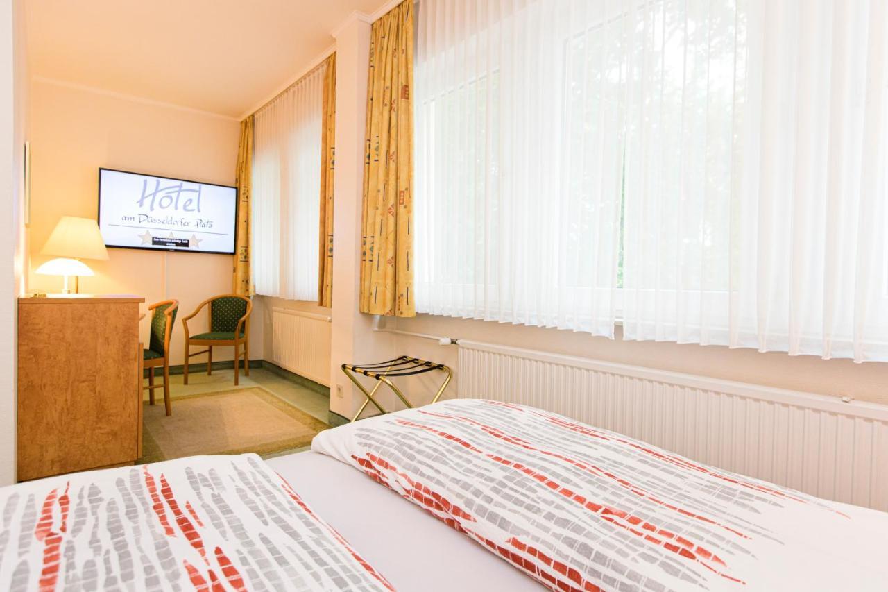 Hotel Am Duesseldorfer Platz Ratingen Buitenkant foto